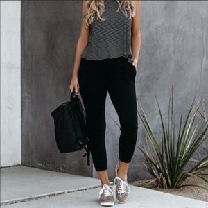 VICI Just Breathe Pocketed Knit Joggers